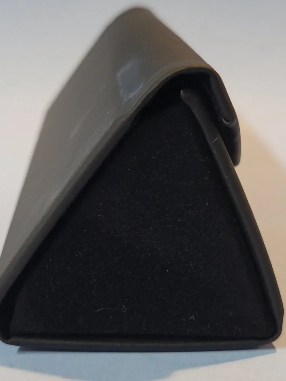 Maui Jim Black Tri-Fold Sunglasses Eyeglass Case